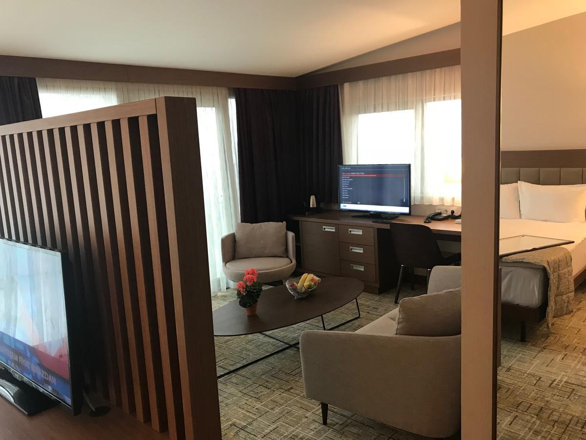 איסטמבול Land Park Hotel מראה חיצוני תמונה