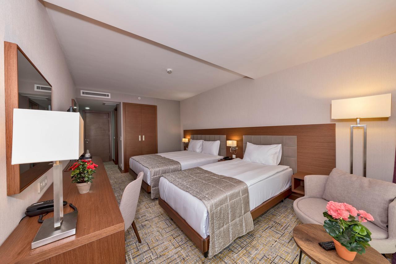איסטמבול Land Park Hotel מראה חיצוני תמונה