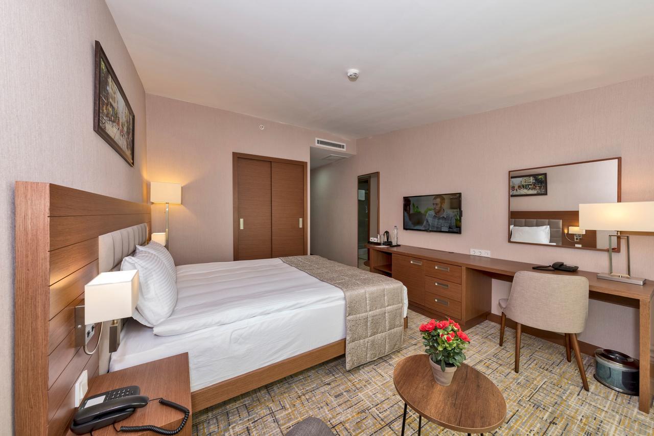 איסטמבול Land Park Hotel מראה חיצוני תמונה