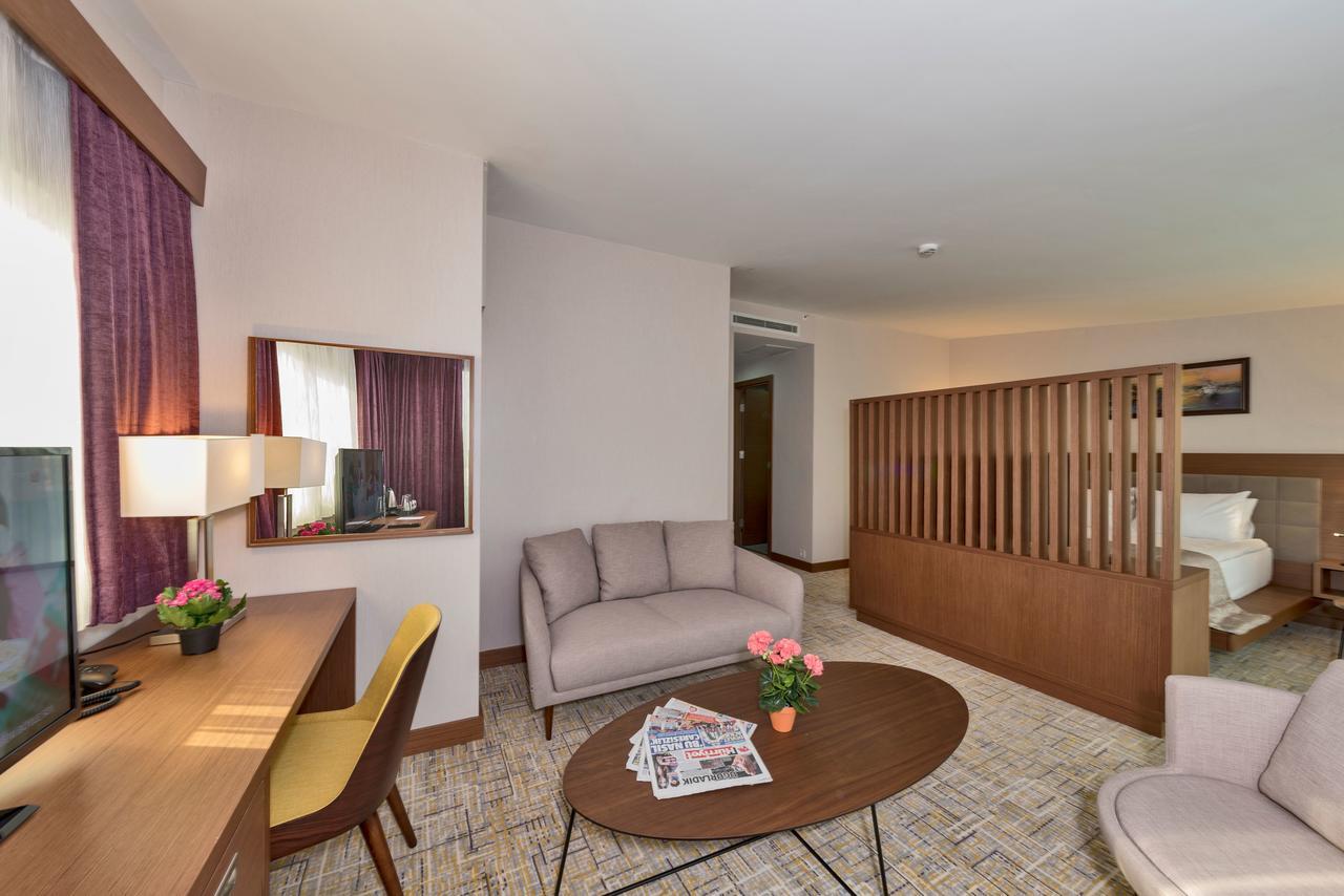 איסטמבול Land Park Hotel מראה חיצוני תמונה