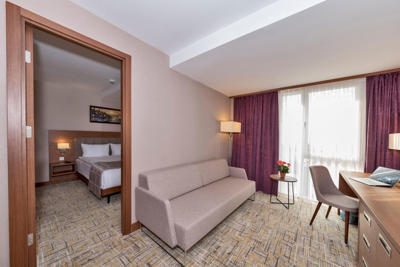 איסטמבול Land Park Hotel מראה חיצוני תמונה