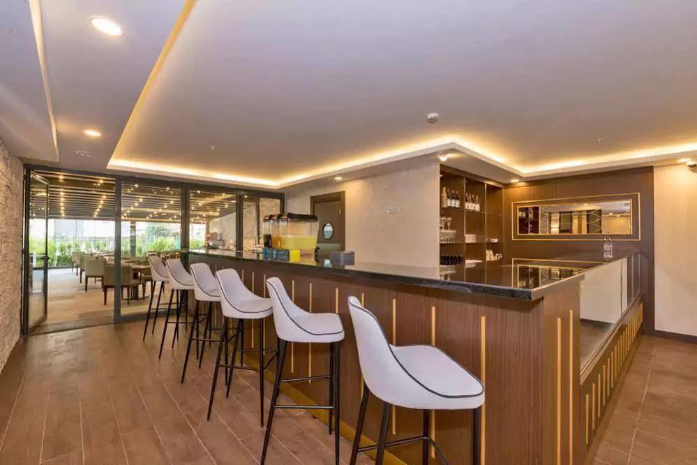 איסטמבול Land Park Hotel מראה חיצוני תמונה