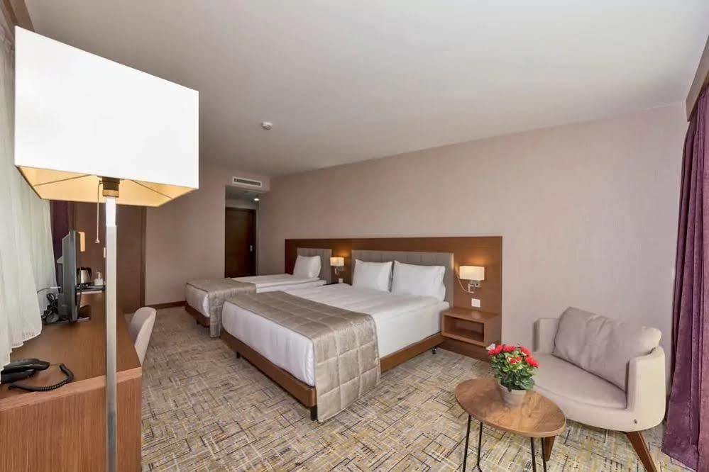 איסטמבול Land Park Hotel מראה חיצוני תמונה
