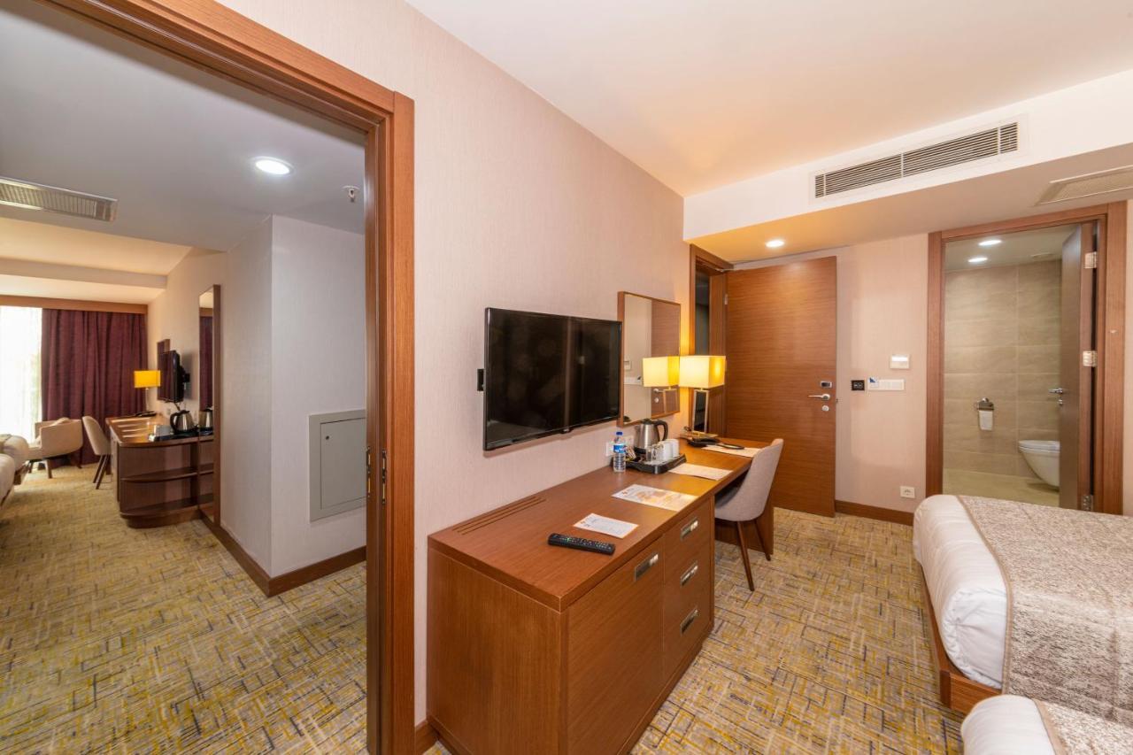 איסטמבול Land Park Hotel מראה חיצוני תמונה